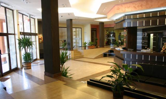 Продавам хотел на Пампорово Electricity, Water, Gas, Internet, Cable TV, Phone - city of Sofia | Hotels - снимка 1