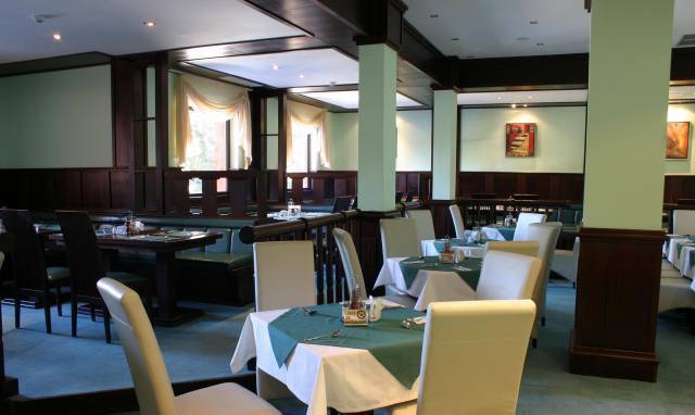 Продавам хотел на Пампорово Electricity, Water, Gas, Internet, Cable TV, Phone - city of Sofia | Hotels - снимка 3