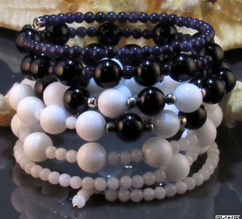 Уникална дамска гривна от естествени камъни Ин и Ян - DM-2018 - снимка 1