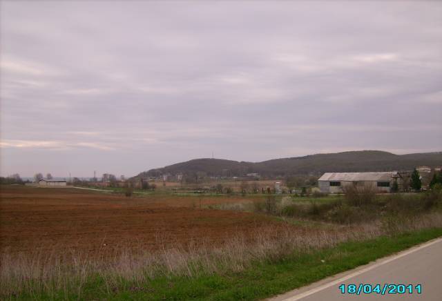 Продава УПИ 14 дка в Шкорпиловци За жил.строителство, 14121 м2 - село Шкорпиловци | Парцели / Земя - снимка 5