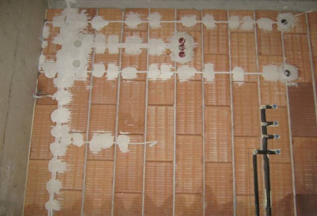 Бг-Билд ООД - град София | Елекроинсталации и трансформатори - снимка 2