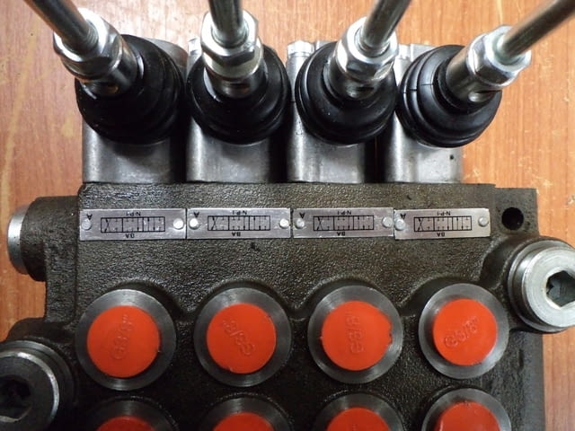 Ръчен хидравличен разпределител Tractors - city of Plovdiv | Equipment - снимка 2