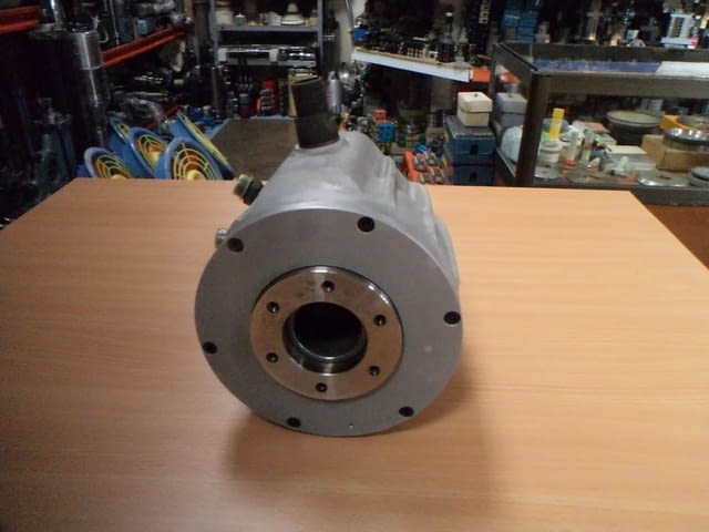 Хидрозатегач Тежка промишленост, На дребно - град Пловдив | Промишлено Оборудване - снимка 12