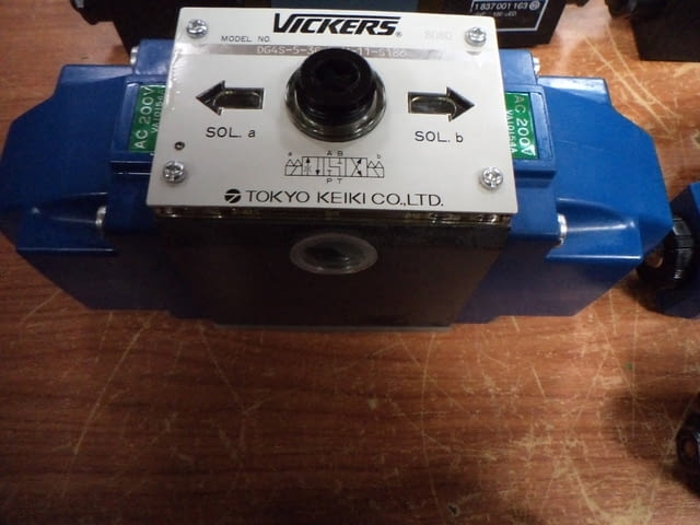 Хидравличен разпределител VICKERS, BOSCH, град Пловдив | Машини / Съоръжения - снимка 7