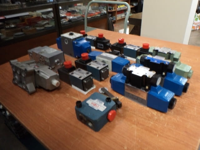 Хидравличен разпределител VICKERS, BOSCH, град Пловдив | Машини / Съоръжения - снимка 11