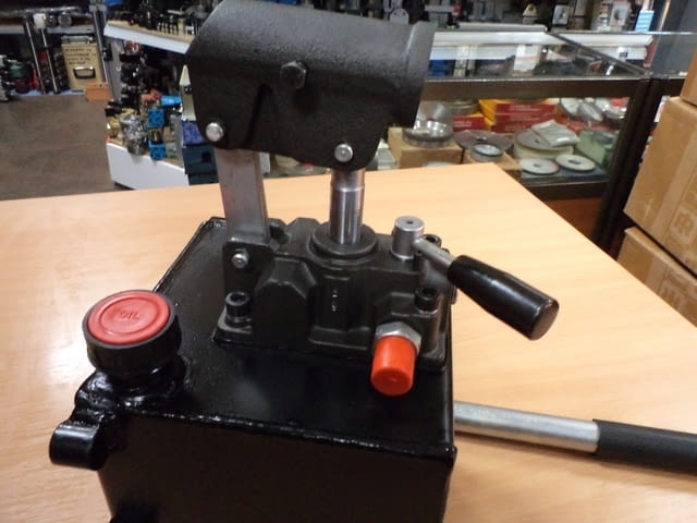 Ръчна хидравлична помпа Тежка промишленост, На дребно - град Пловдив | Промишлено Оборудване - снимка 2