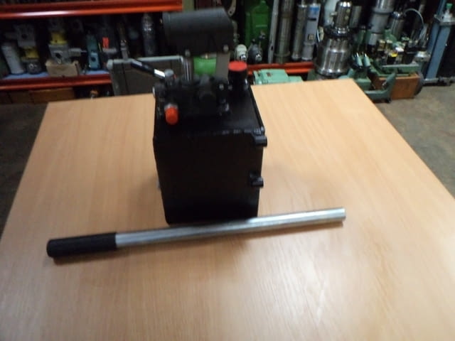 Ръчна хидравлична помпа Тежка промишленост, На дребно - град Пловдив | Промишлено Оборудване - снимка 4