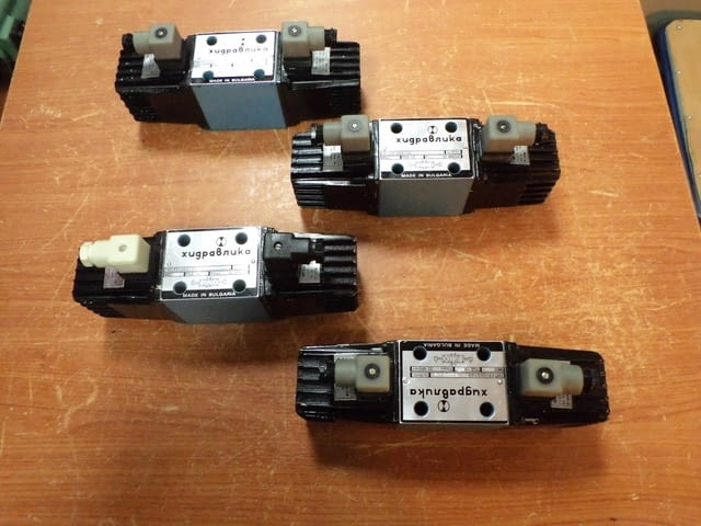 Разпределител хидравличен РХ 1002100 Лека промишленост, На дребно - град Пловдив | Промишлено Оборудване - снимка 1