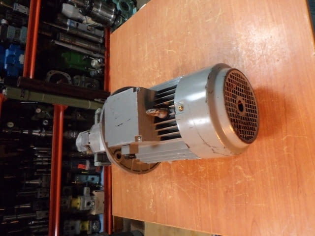 Хидравлична мотор-помпа MEZ Тежка промишленост, На дребно - град Пловдив | Промишлено Оборудване - снимка 4