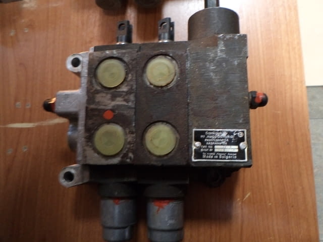 Хидравлични разпределители ръчни, универсални, град Пловдив | Промишлено Оборудване - снимка 8