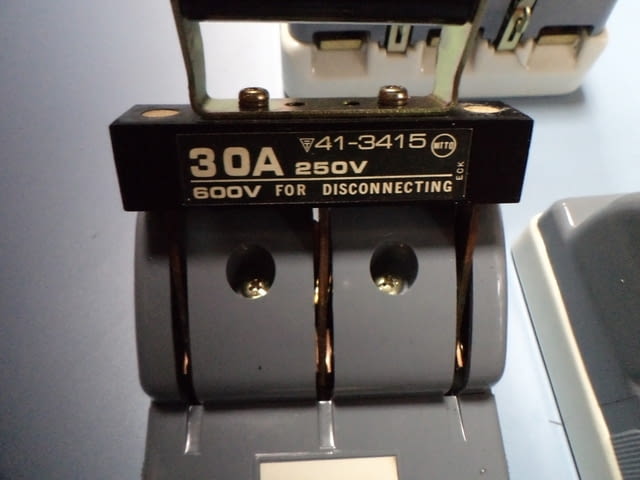 Киселинно-устойчив прекъсвач Тежка промишленост, На дребно - град Пловдив | Промишлено Оборудване - снимка 7