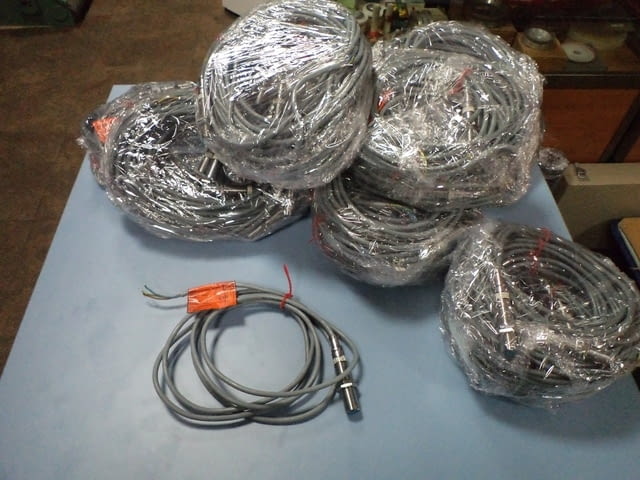 Индуктивен датчик Balluff - град Пловдив | Машини / Съоръжения - снимка 1