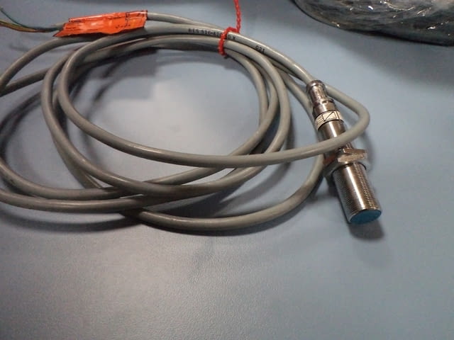 Индуктивен датчик Balluff - град Пловдив | Машини / Съоръжения - снимка 2