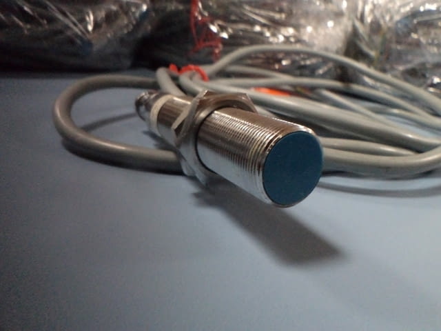 Индуктивен датчик Balluff - град Пловдив | Машини / Съоръжения - снимка 8