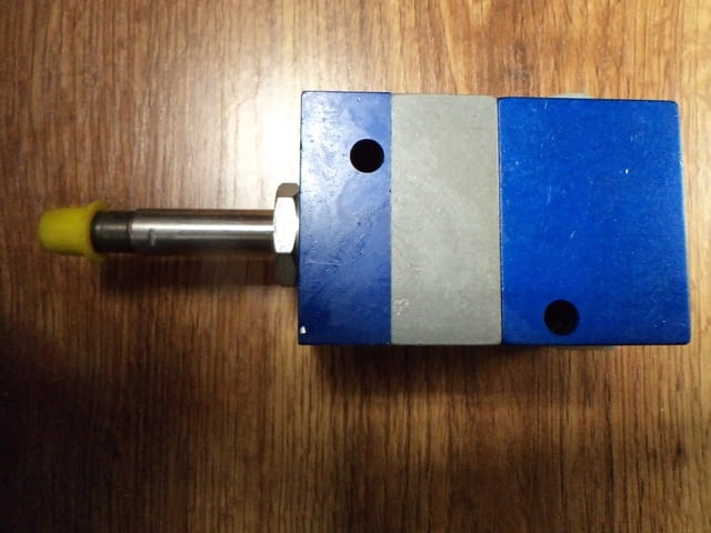 Пневматичен разпределител Festo Лека промишленост, На дребно - град Пловдив | Промишлено Оборудване - снимка 5