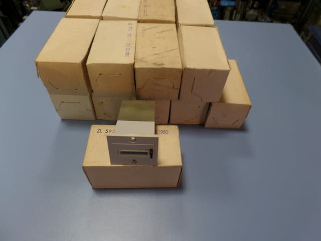 Електромеханичен импулсен брояч ZLVT 242, ZL 593, city of Plovdiv | Industrial Equipment - снимка 1