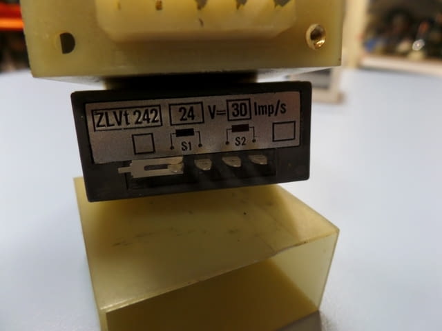 Електромеханичен импулсен брояч ZLVT 242, ZL 593, city of Plovdiv | Industrial Equipment - снимка 8