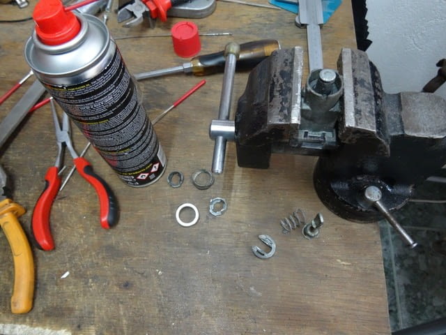 Ключар Велико Търново Изработка на авто ключове, Инсталация на ключалки, Инсталация на секретни брави, Отключване на авто ключалки, Прекодиране на Мастер системи, Прекодиране на авто ключове, Прекодиране на ключалки, Ремонт на ключалки, Автомати за врати, Брави, Бронировки, Дръжки, Каси, Катинари, Ключодържатели, Патрони, Розетки, Сейфове, Халки, Денонощна Услуга - Не - град Велико Търново | Ключарски - снимка 7