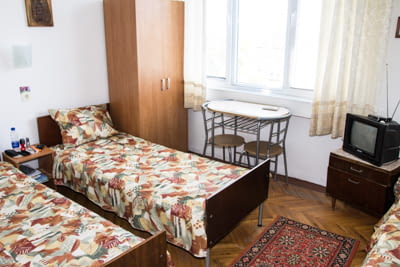 2 стаи за нощувки в Бургас Furnished, Balcony, TV, Near by Park - city of Burgas | Lodging - снимка 4