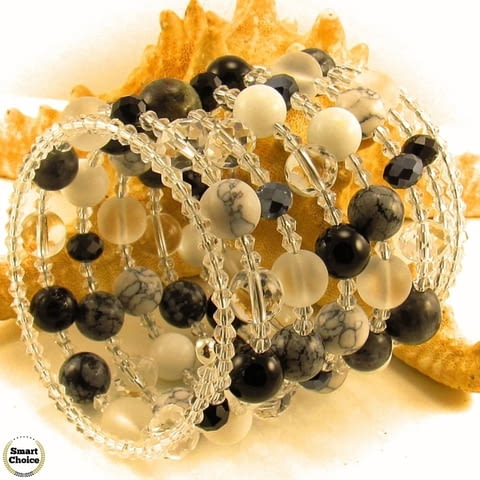 Уникална дамска гривна Black and White от пет вида естествени камъни - снимка 3