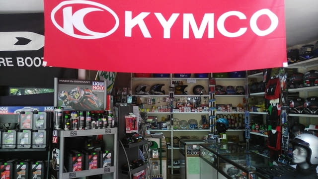 FREE MOTORS - град Плевен | Резервни части и консумативи