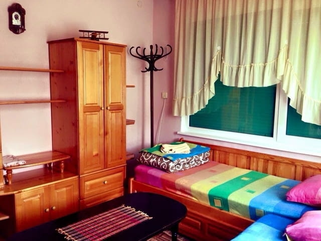 На почивка в гр.Баня Карловско Internet, Cable TV, Furnished, Balcony, TV, In the Center, Near by Bus Station, Near by Shop, Near by Park, Near by Food Store - city of Banya | Lodging - снимка 6