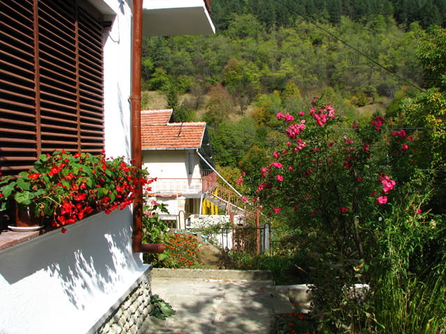 Продавам вила в курорт Шипково 2-floor, Brick, 70 m2 - city of Troyan | Houses & Villas - снимка 5