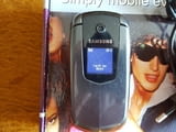 Samsung SGH-E2210B Мобилен телефон