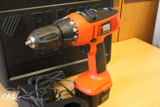 Винтоверт дрелка двускоростна професионална Black & Decker 12V - снимка 3