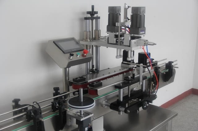 Автоматична затваряща машина Хранително-вкусова промишленост - град София | Промишлено Оборудване - снимка 2