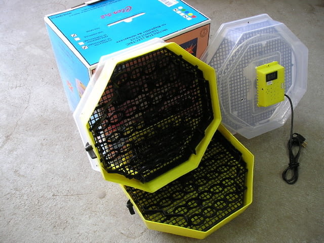 Продавам инкубатори, 82бр.яйца с влагомер, официален вносител на Румънски инкубатори - снимка 4