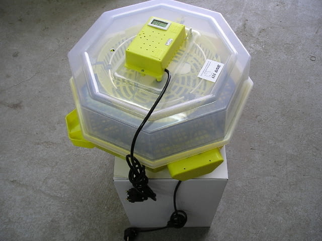 Продавам инкубатор, автоматичен, нови, заводски, официален вносител на Румънски инкикубатори - снимка 6