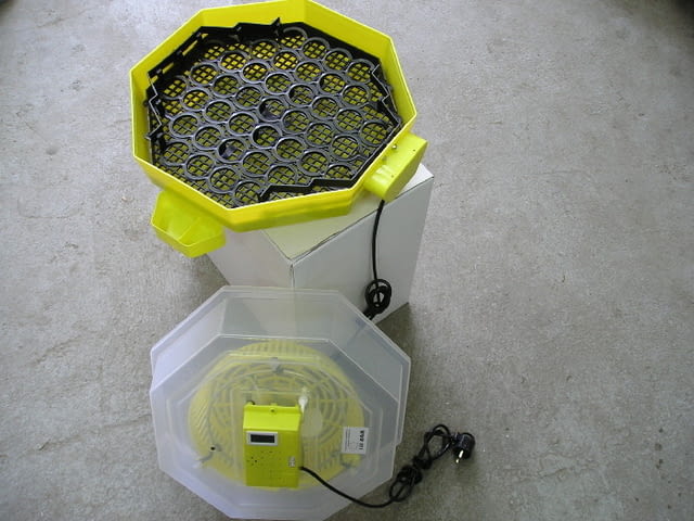 Продавам инкубатор, автоматичен, нови, заводски, официален вносител на Румънски инкикубатори - снимка 7