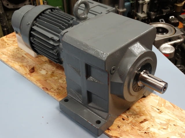 Мотор-редуктор Bauer със спирачка Тежка промишленост, На дребно - град Пловдив | Промишлено Оборудване - снимка 6