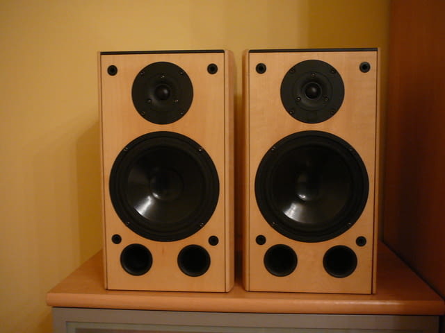 Dali evidence 370 - град Пазарджик | Ресийвъри / Усилватели - снимка 1