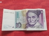 Изкупувам банкноти от 10 западно германски марки. Може и количества.