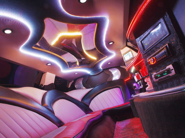 Рожден ден в лимузина – Вашето лично мобилно заведение, city of Sofia | Birthdays - снимка 2