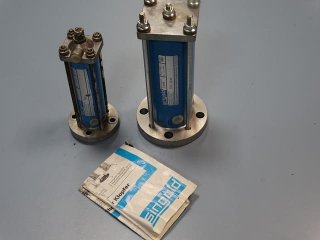 Ударен пневматичен цилиндър Singold Лека промишленост, На дребно - град Пловдив | Промишлено Оборудване - снимка 1