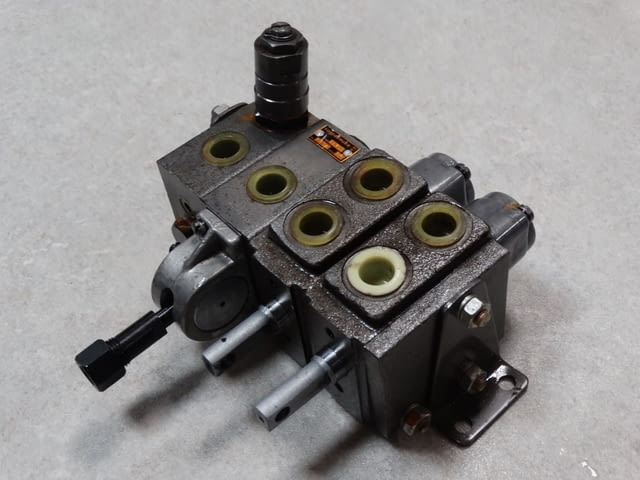 Хидравличен разпределител 348ПК4 Машиностроене, На дребно - град Пловдив | Промишлено Оборудване - снимка 3