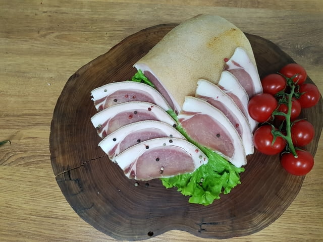 Мариннови ЕООД - град Русе | Месо и месни изделия - снимка 2