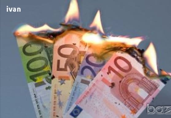 Купувам изгорени, скъсани, изцапани, повредени банкноти Евро, долари, левове и други.