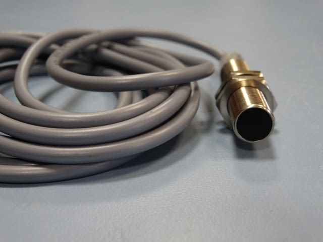 Индуктивен датчик Baumer Машиностроене, На дребно - град Пловдив | Промишлено Оборудване - снимка 6