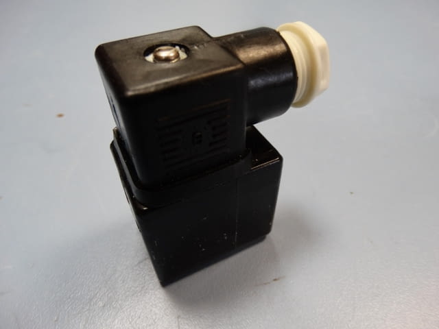 Ел.бобина за електромагнитен клапан Лека промишленост, На дребно - град Пловдив | Промишлено Оборудване - снимка 7