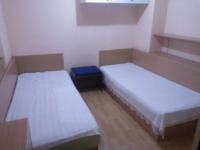 Двустаен под наем спортна зала Varna, Other, Internet, Air Conditioning, Cable TV - city of Varna | Seaside Holidays - снимка 1