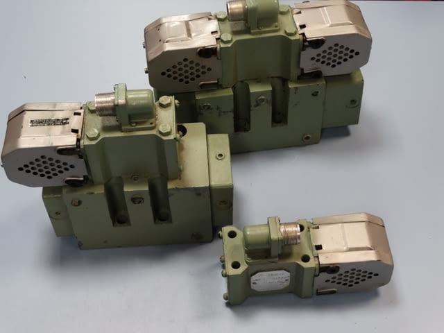 Хидравличен разпределител за преса Машиностроене, На дребно - град Пловдив | Промишлено Оборудване - снимка 1