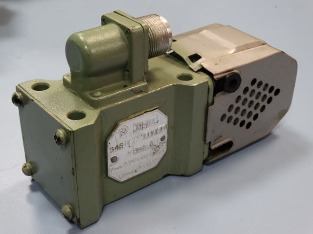 Хидравличен разпределител за преса Машиностроене, На дребно - град Пловдив | Промишлено Оборудване - снимка 2