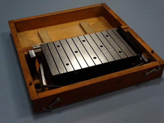 Синусна маса 200x120 mm Металургия, На дребно - град Пловдив | Промишлено Оборудване - снимка 2