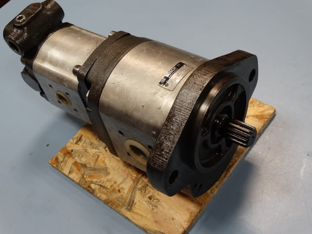 Хидравлична помпа Bosch сдвоена Тежка промишленост, На дребно - град Пловдив | Промишлено Оборудване - снимка 1