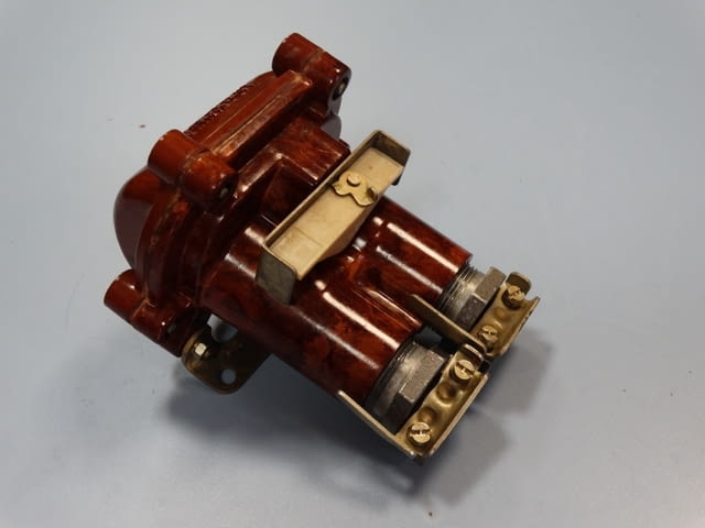 Изключвател КУ-92 взривозащитен Металургия, На дребно - град Пловдив | Промишлено Оборудване - снимка 1