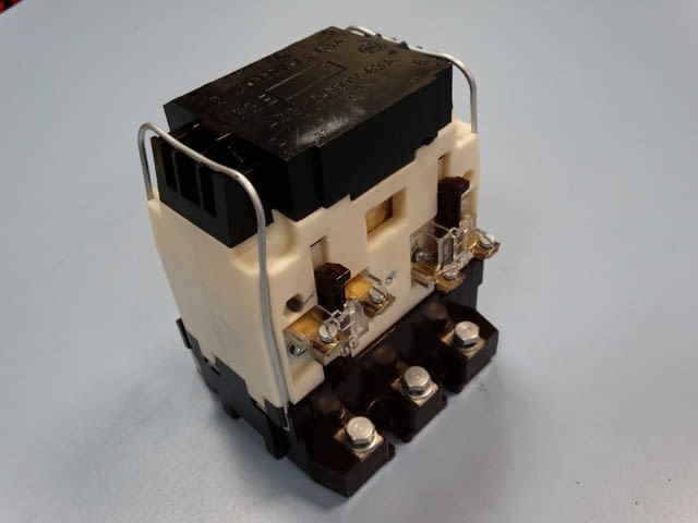 Контактор V63E0 Машиностроене, На дребно - град Пловдив | Промишлено Оборудване - снимка 4